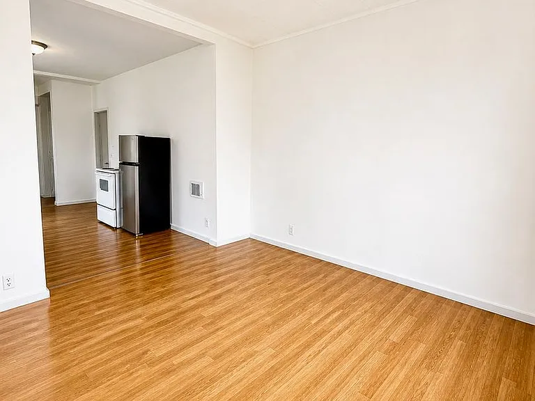 520 Karr Ave — Photo 17