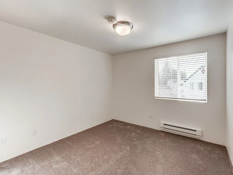 12725 SE 312th St — Photo 7