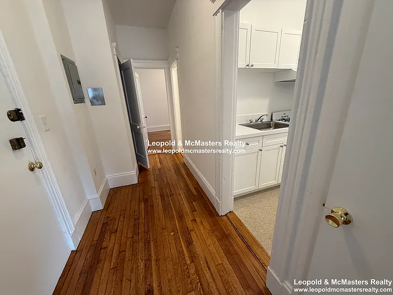 Kelton Street Apartments — Photo 71
