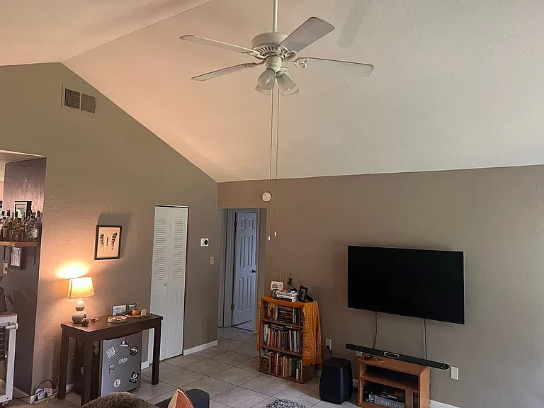 3402 NW 2nd St — Photo 11
