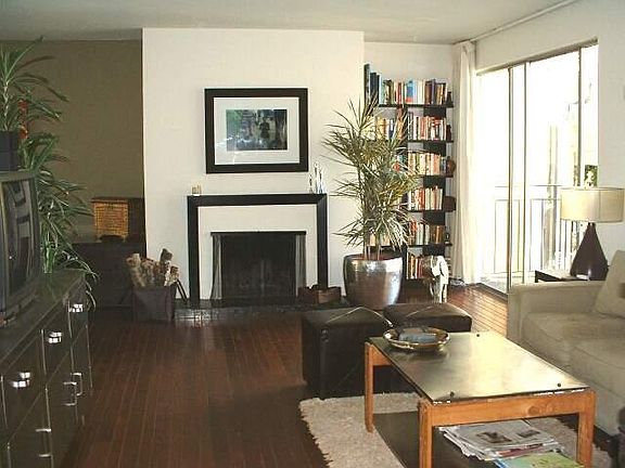2nd image of 1945 Pacific Ave APT 3D