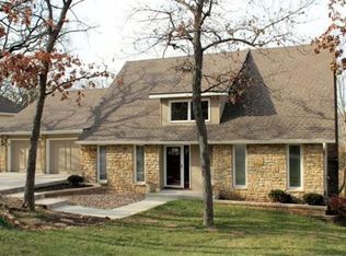 6922 Albervan St, Shawnee, KS 66216