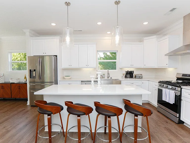1511 Lea View Ave — Photo 5