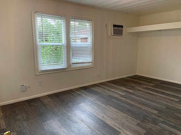 4th image of 26B 1st St #B
