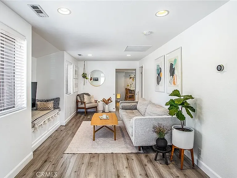 465 N Cypress St #1 — Photo 5