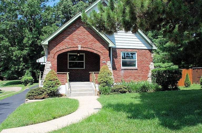 1st image of 3979 Janett Ave