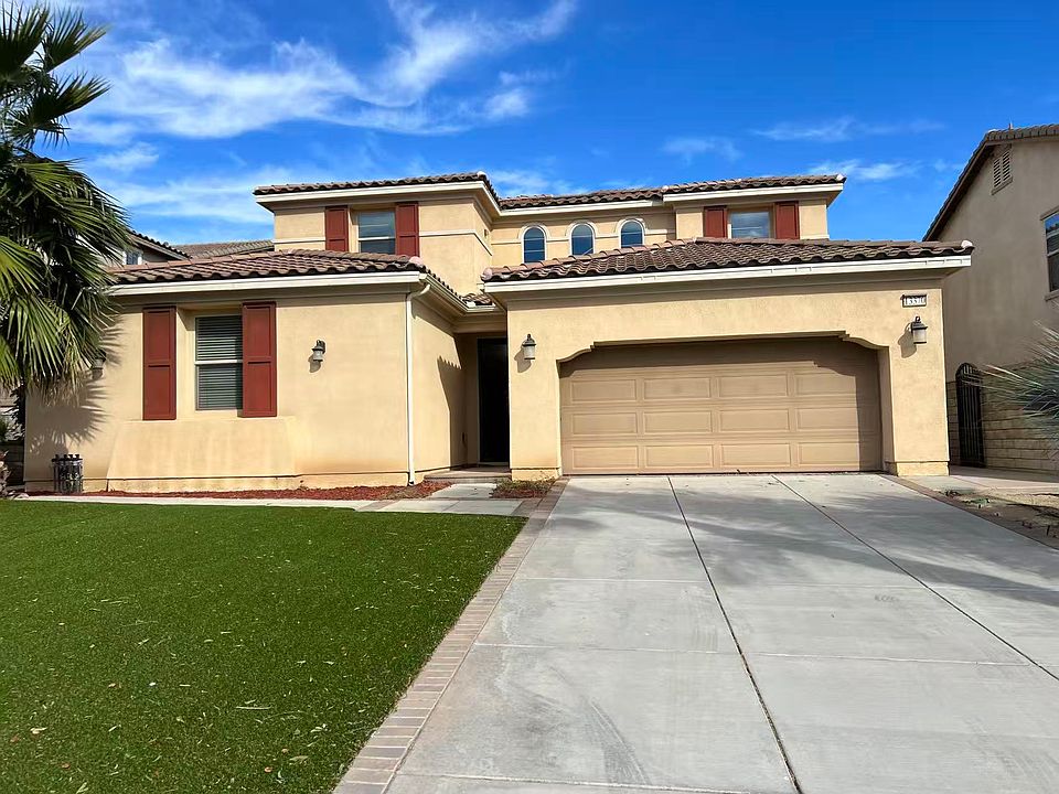 1st image of 13370 Los Robles Ct