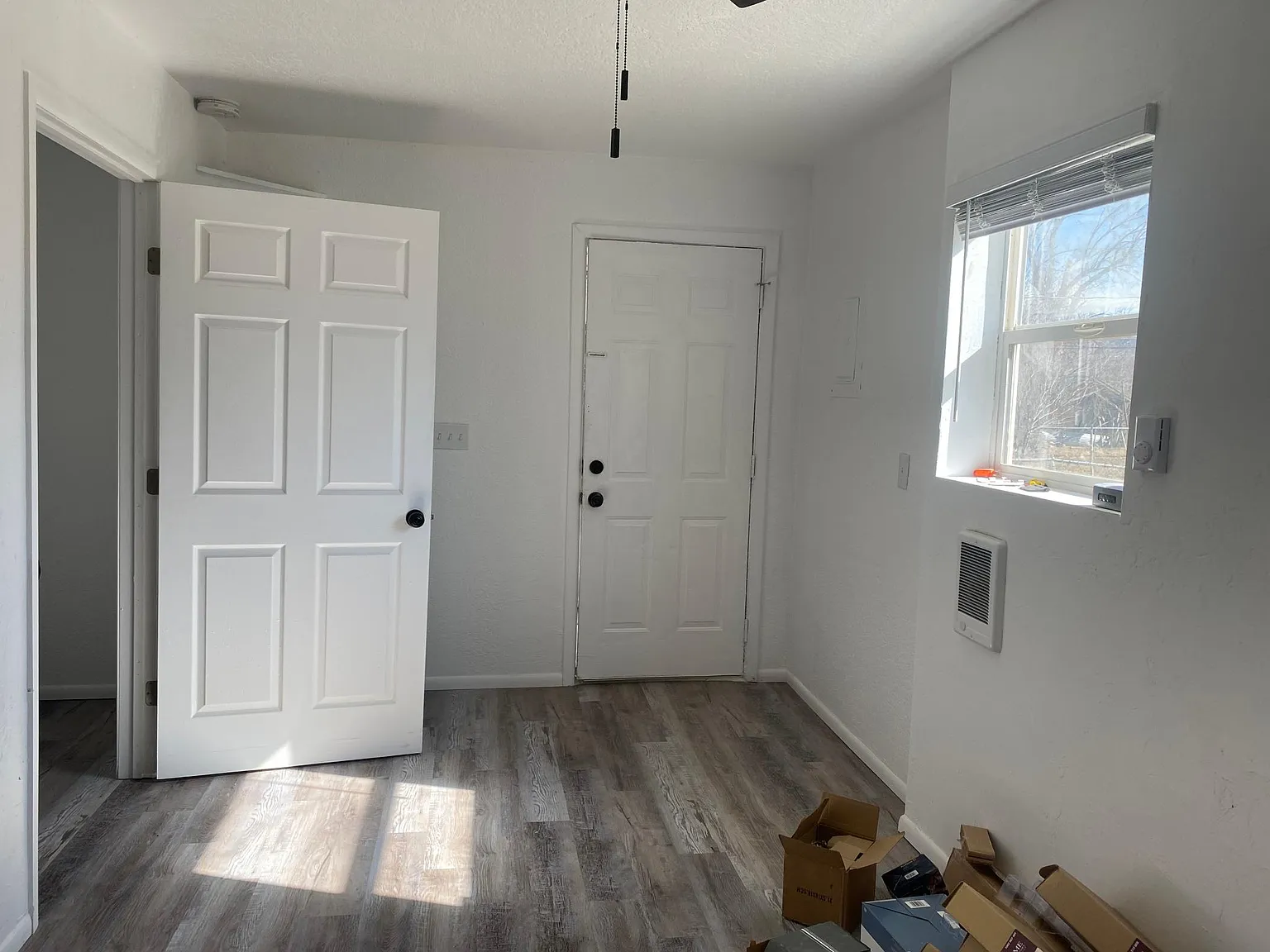 3 bed, 1172 sqft, $1,675 — Photo 2