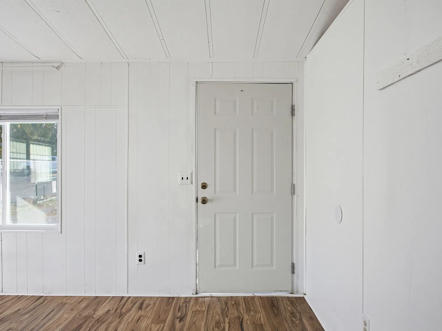3 bed, 1344 sqft, $2,200 — Photo 4