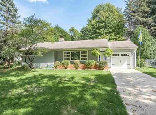 4700 Hampshire Ct, Midland, MI 48640
