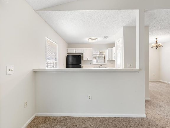 3rd image of 12138 Silver Saddle Dr