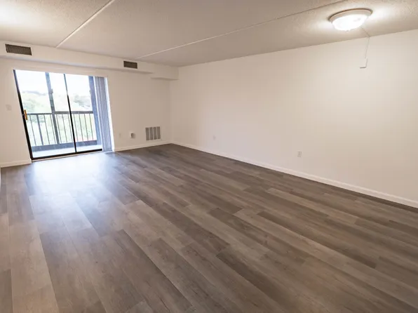 100 High St APT 802, Medford, MA 02155