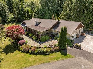 77 Ebb Tide Ln, Port Angeles, WA 98363
