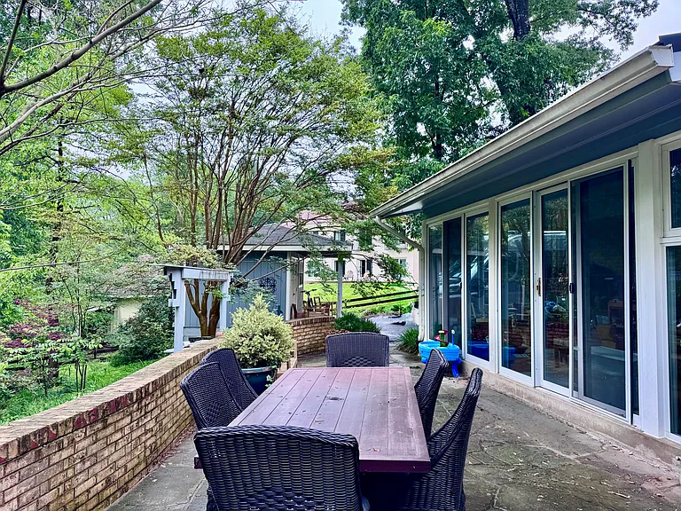 1430 Carrington Ln — Photo 53