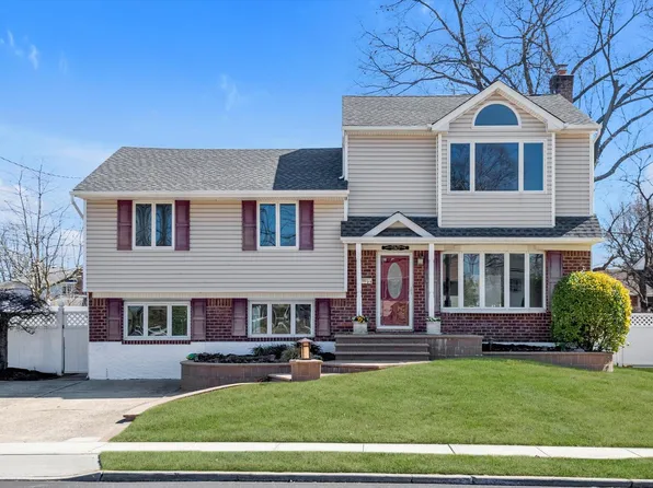 25 Cumberland Road, Jericho, NY 11753