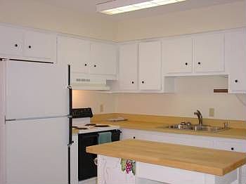 3rd image of 2951 Marshall St