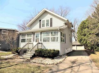 1933 Simpson St, Oshkosh, WI 54902