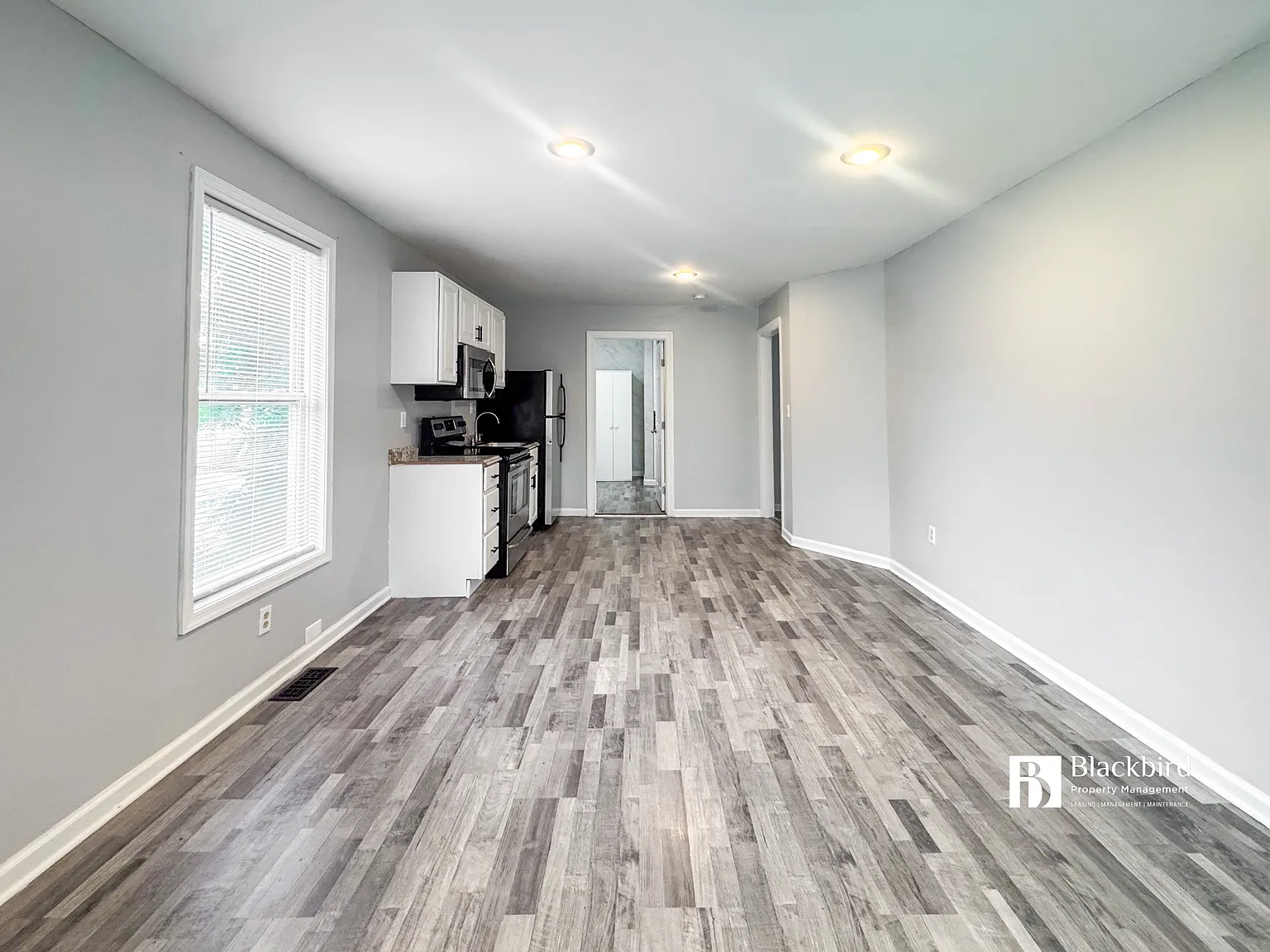 716 55th St NE - 1 — Photo 4
