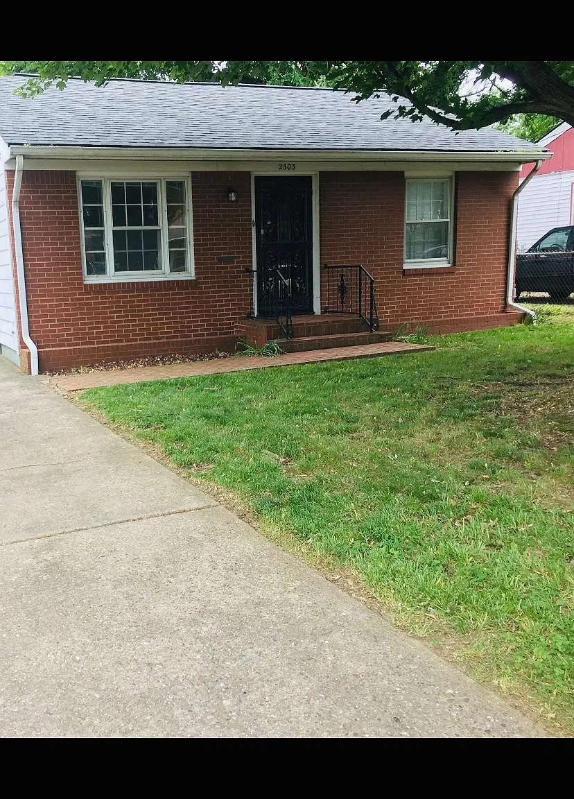 2 bed, 730 sqft, $1,575 — Photo 2