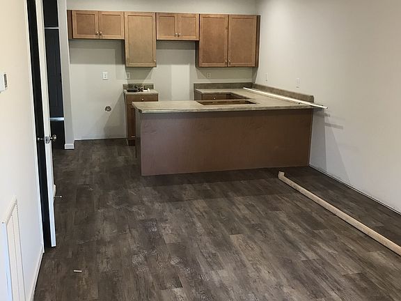 2nd image of 407 S 11th St #F