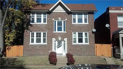 Quaint Four Family In Tower Grove South
