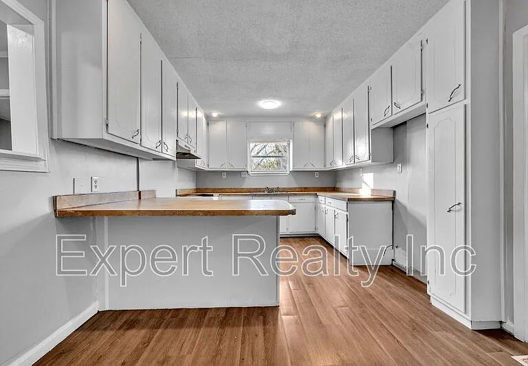616 Rutledge Dr — Photo 17