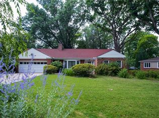 1071 Wade Ln, Oakmont, PA 15139