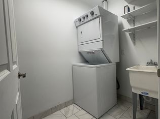 2376 Professor Ave #2, Cleveland, OH 44113