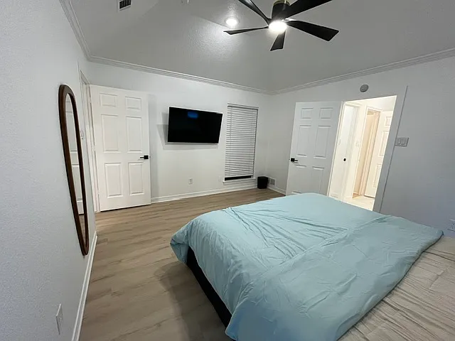 9090 Meadowcrest St — Photo 36