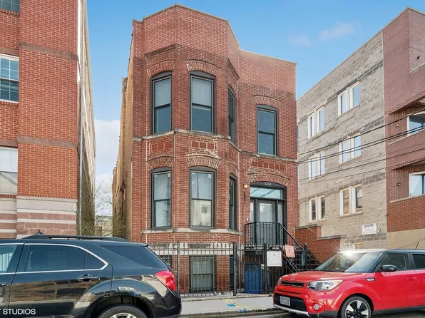 (undisclosed Address), Chicago, IL 60622