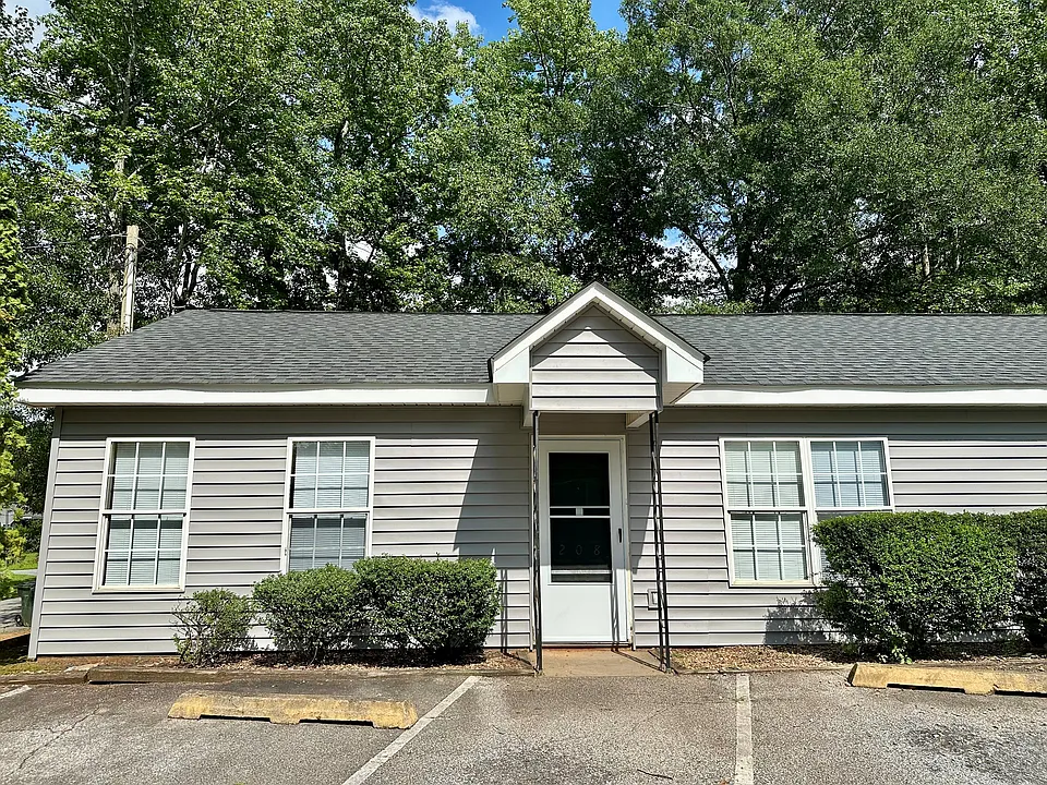 208 Sunnyside Dr