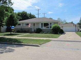 1305 E Lindbergh St, Appleton, WI 54911