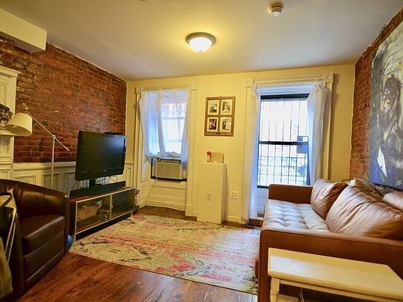2nd image of 148 Herkimer St APT 1