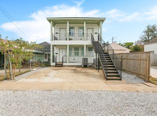 Elegant 3 Bedroom, 2.5 Bath Apartment, New Orleans, LA 70118