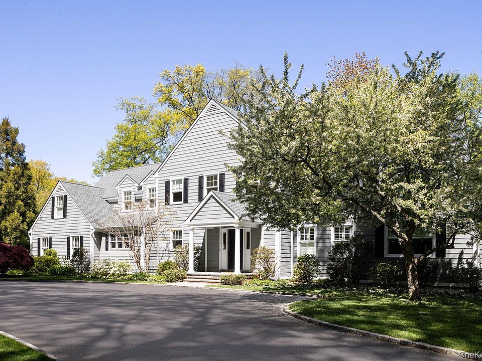 1st image of 24 Matinecock Farms Road