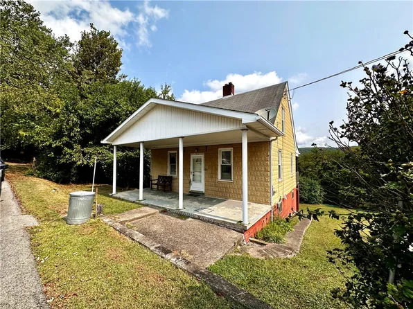 803 Locust St, La Belle, PA 15450