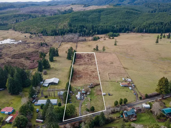60062 Fairview Rd, Coquille, OR 97423