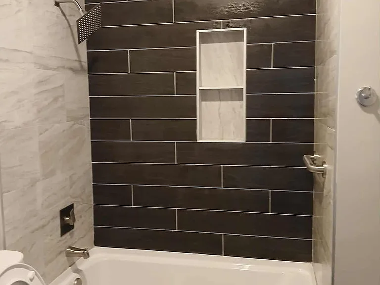 111 N Main St #5 — Photo 5