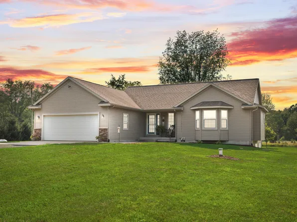 1973 N Spruce Ave, White Cloud, MI 49349