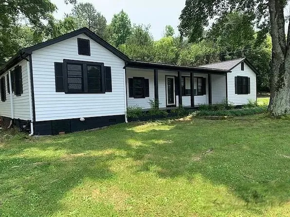 2802 Filbert Hwy, Clover, SC 29710