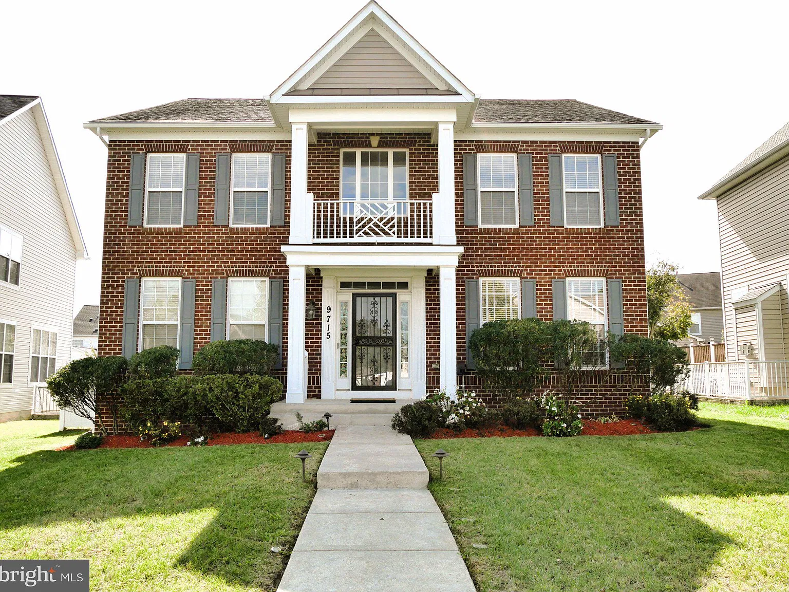 4 bed, 3.5 bath, 4951 sqft, $4,500 — Photo 2