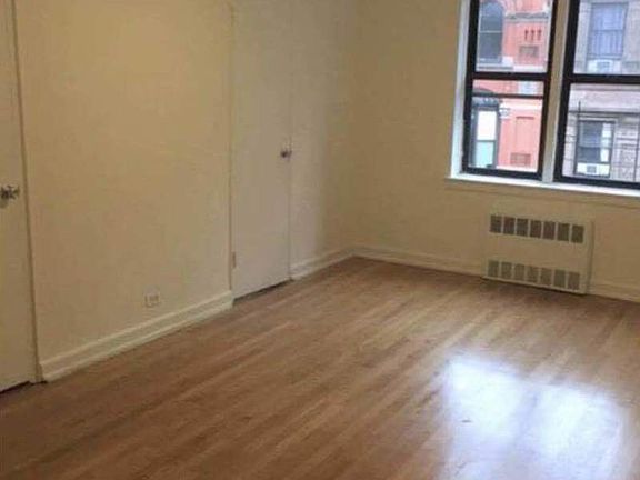 2nd image of 155 W 81st St APT 6D