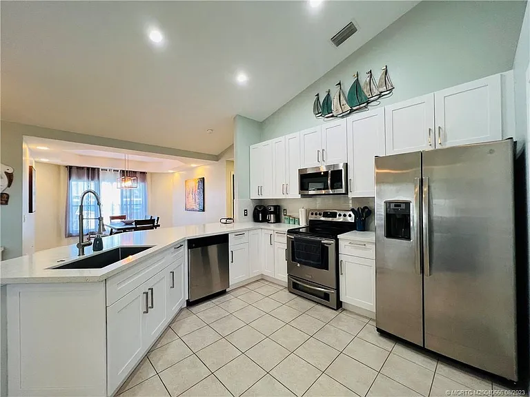 1309 Carlton Ct — Photo 14