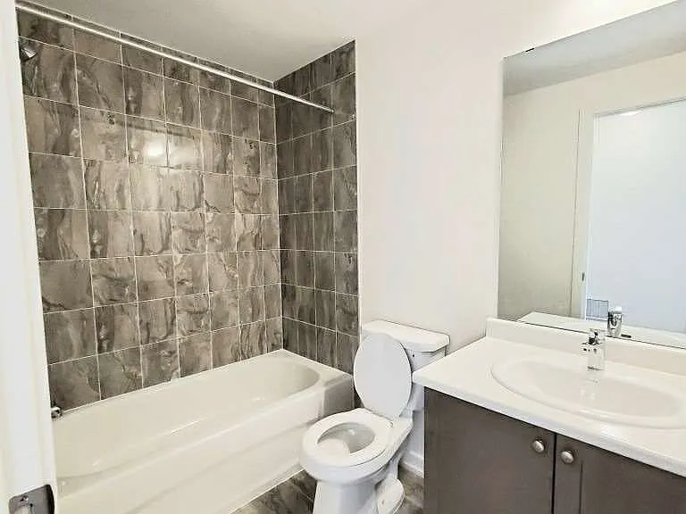 2 Linsmore Pl #204 — Photo 14