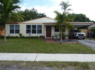 6820 Freedom St, Hollywood, FL 33024
