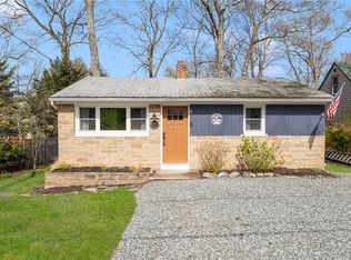 22 Spindrift Dr, Saunderstown, RI 02874