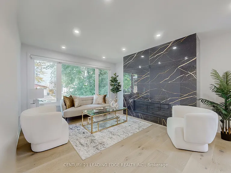 2240 Springfield Ct — Photo 6
