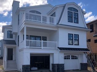 14 W Roosevelt Ave, Long Beach, NJ 08008