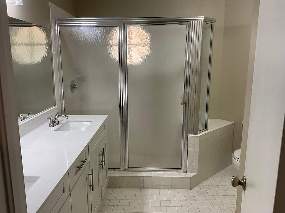 1st image of 8913 Lake Park Cir N