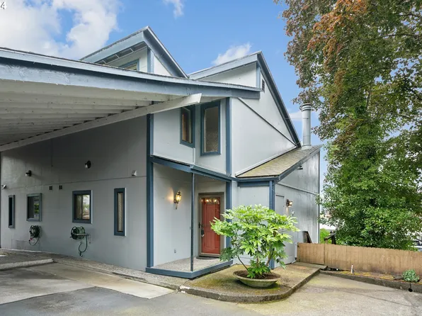 624 N Tomahawk Island Dr, Portland, OR 97217